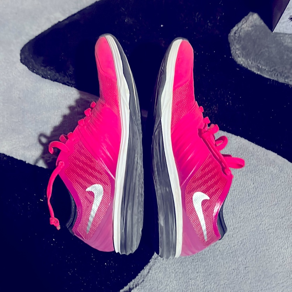 womens Nike shoes size 6.5 in great condition